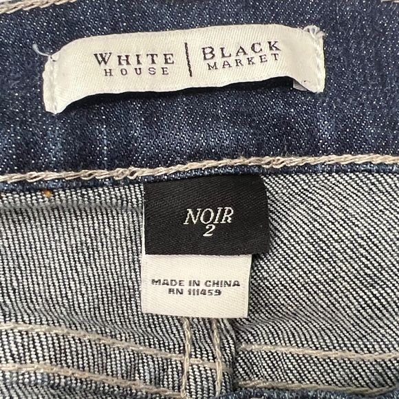 32. WHBM NOIR Cropped Denim Jeans, Sz 2, 99% cotton 1% Spandex, Distressed Marks - Picture 9 of 12